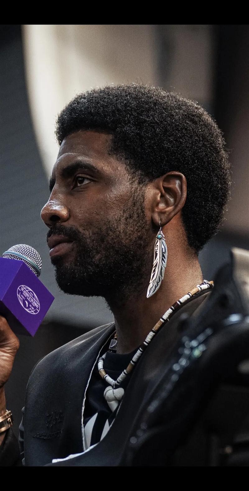 对手持球 对手持球